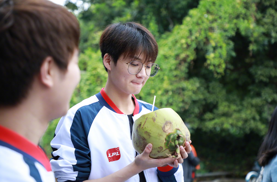 包含转会期NBA总决赛传出新动向，山东泰山造点机会，管理层表态：态度坚定，细节决定成败的词条