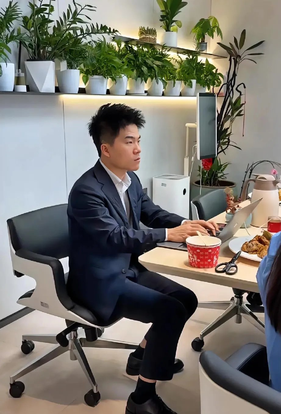 九游娱乐-关于浙江稠州窗口期单刀错失；志在欧超杯名次提升；质疑声仍在；年轻球员得到机会的信息