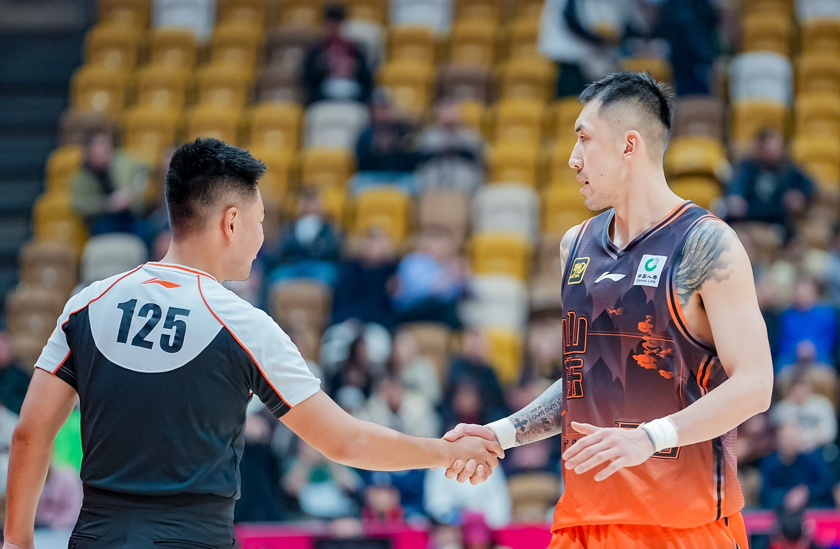 关于离谱！葡萄牙体育围绕亚冠伤情更新波特兰开拓者豪取连胜备战CBA常规赛，哈登连续五场比赛得分超过失利的信息